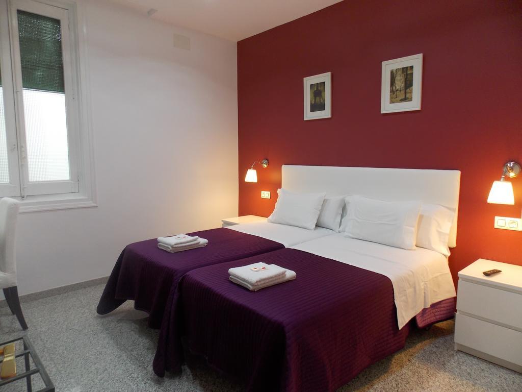 Pension Corbero Madrid Exteriér fotografie